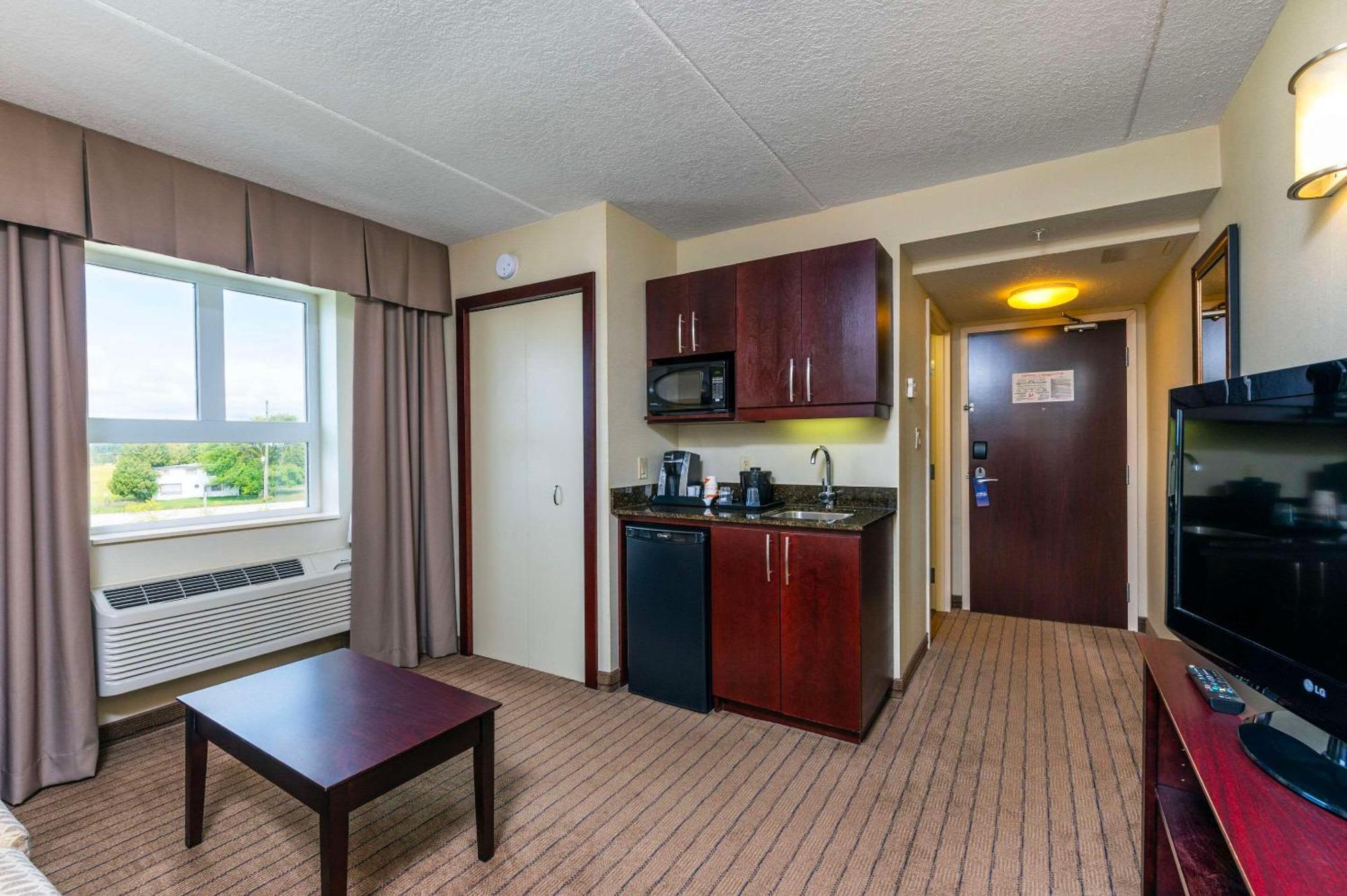 Comfort Inn & Suites Kincardine Exterior foto